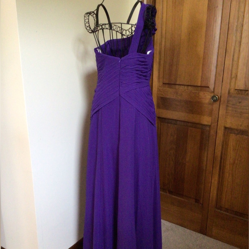 David’s Bridal floral detailed chiffon dress, 4 - Picture 3 of 5
